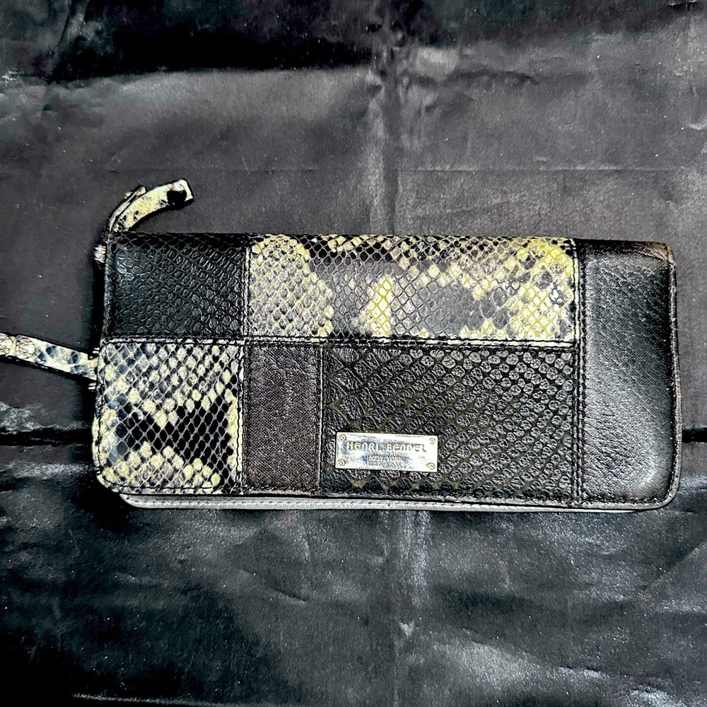 Henri Bendel Snake Skin Patchwork embossed Wallet GUC - Picture 1 of 10